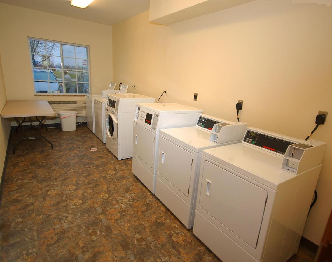 White House Suites — photo 13