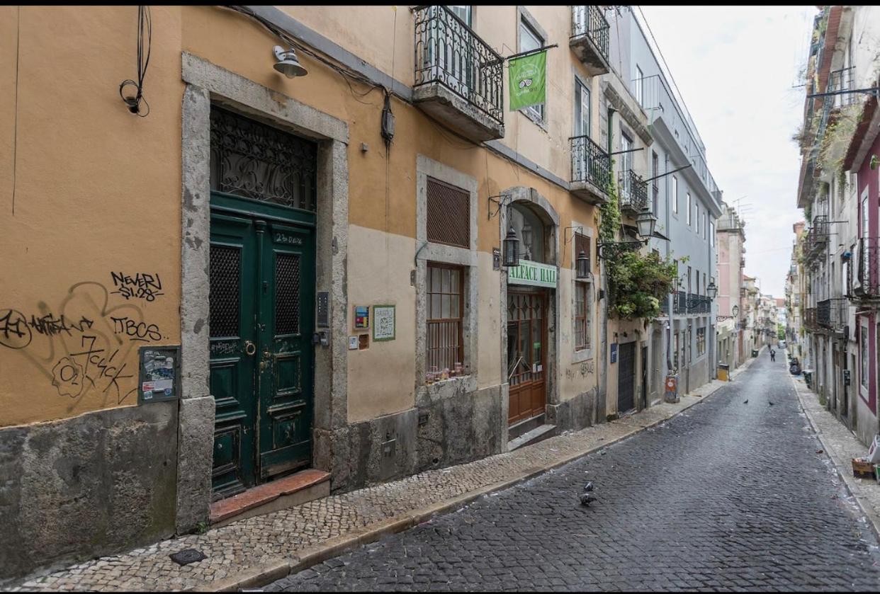 Lisbon Accommodation - 5