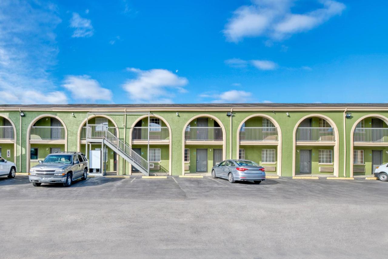 Sienna Inn Channelview, TX — photo 4