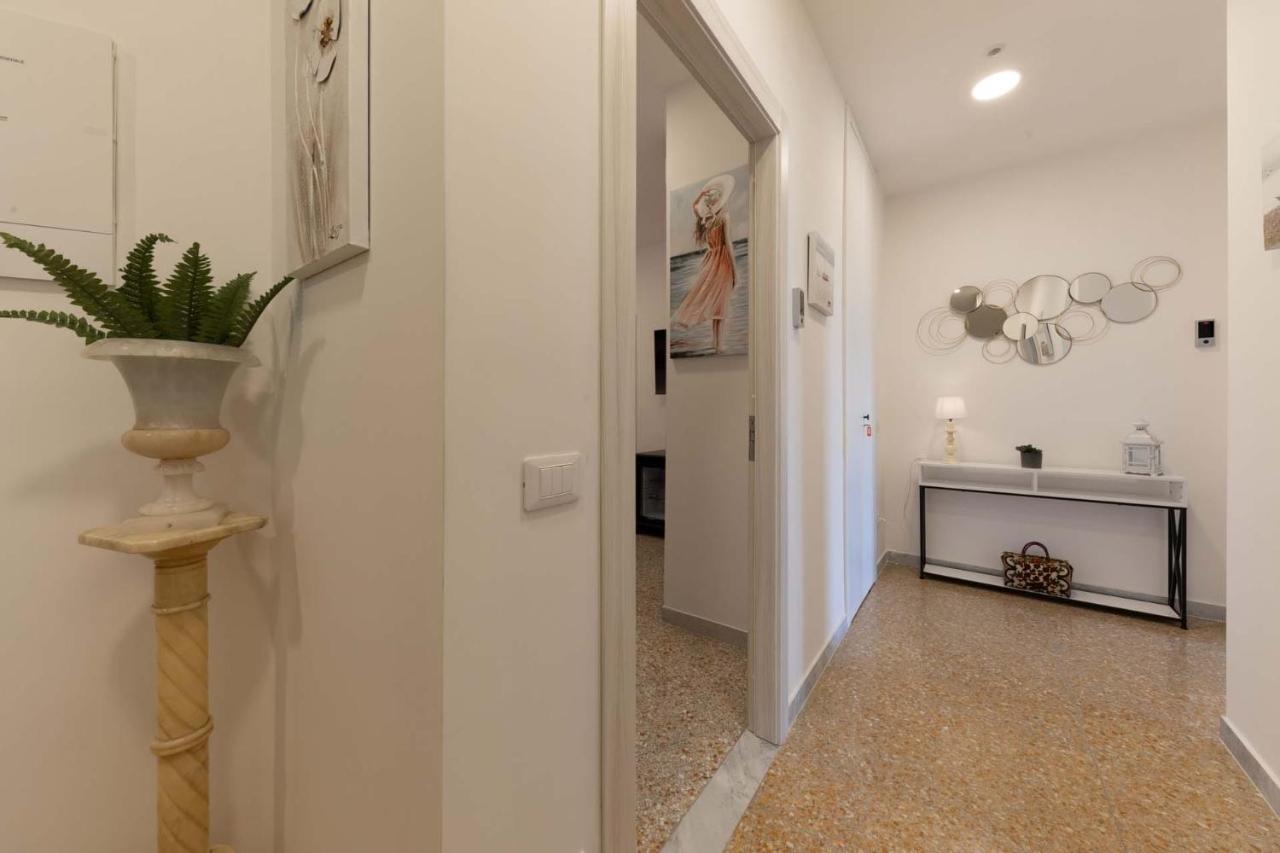 auntieshouseroma - 3