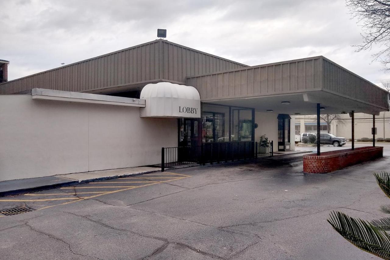 Downtown Sumter Motor Inn — photo 2