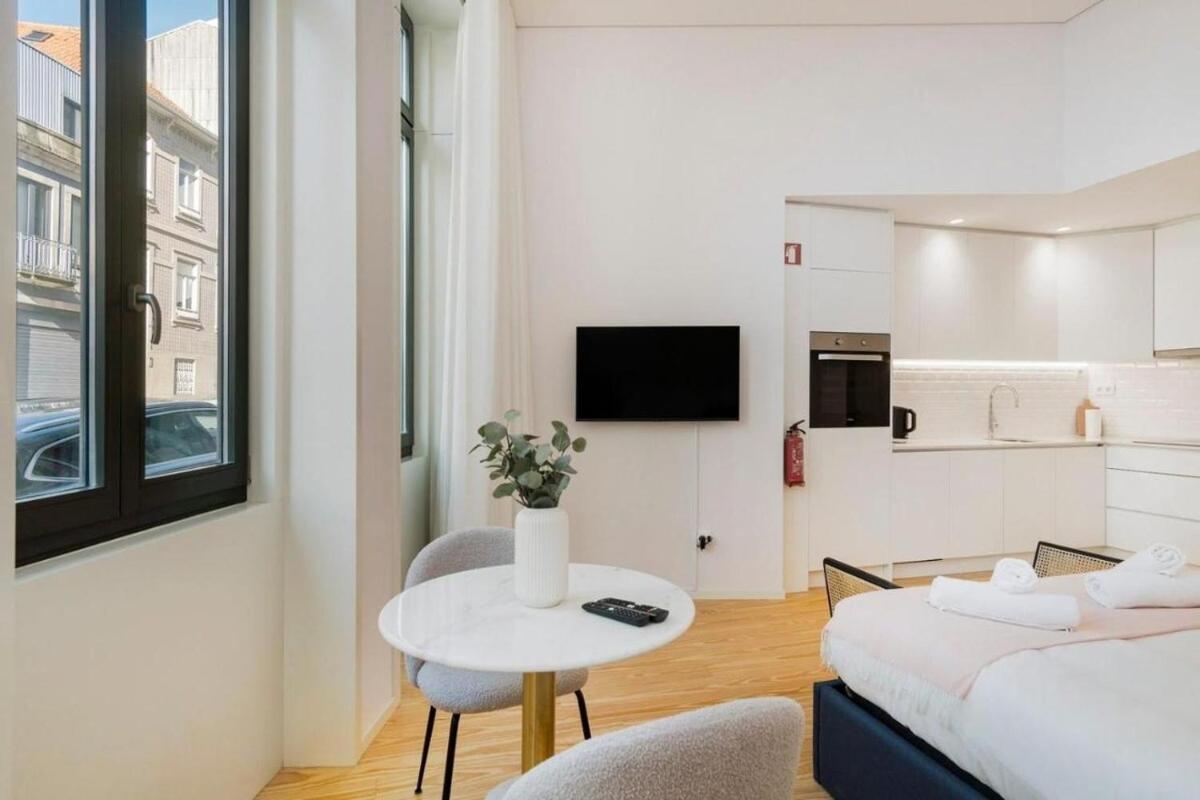 Modern Studio in Porto Center, Ideal City Base - 5