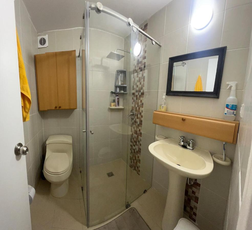 Comfortable and Bright Apartment - 3