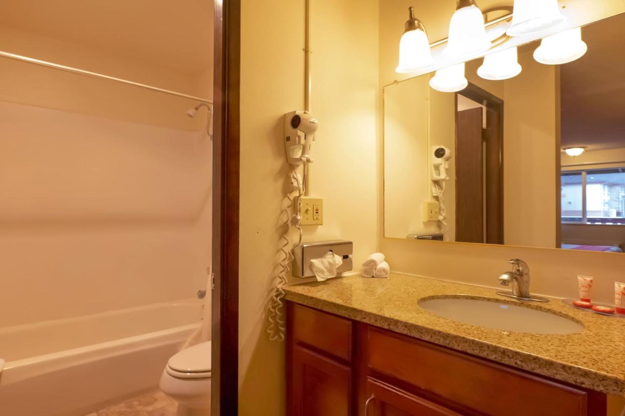 OYO Hotel Chehalis I-5 South — photo 24