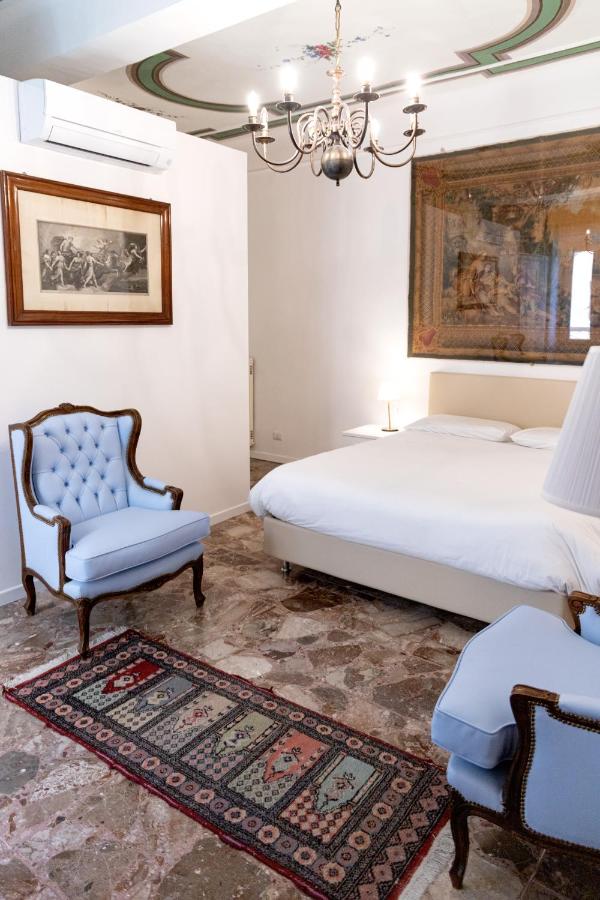 Dimora Quattro Cantoni - Rione Monti by RHR - 4