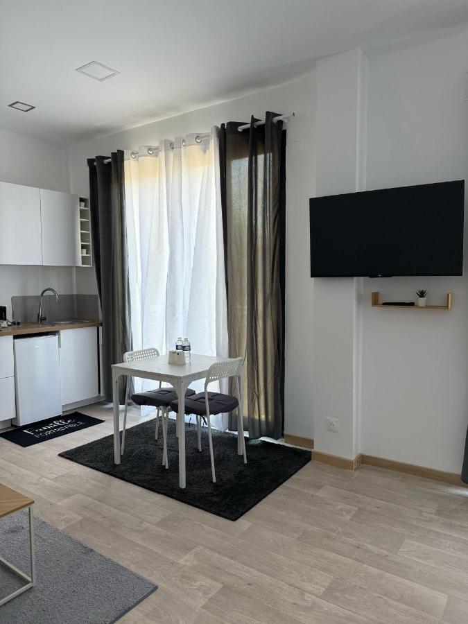 EXCEPTIONNEL Studio VERSAILLES - 5