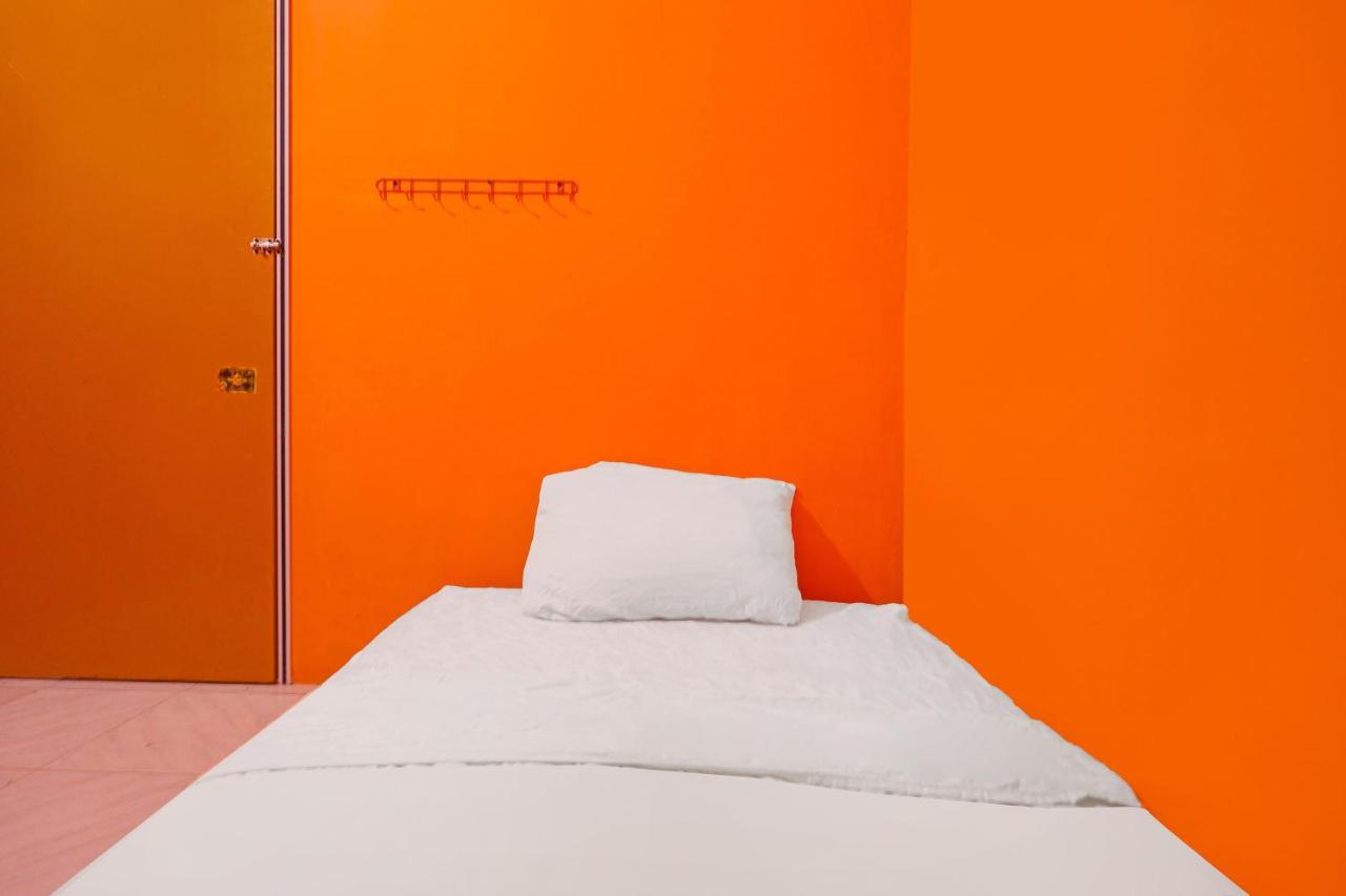 Hotel O Penginapan ReniNearMall Nagoya Hill - 5