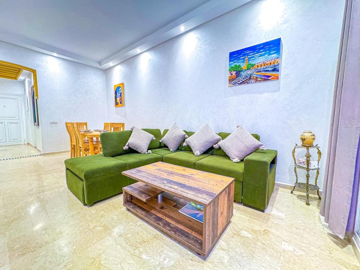 Elegant 2-Bedroom Duplex Downtown Private Terrace - 3