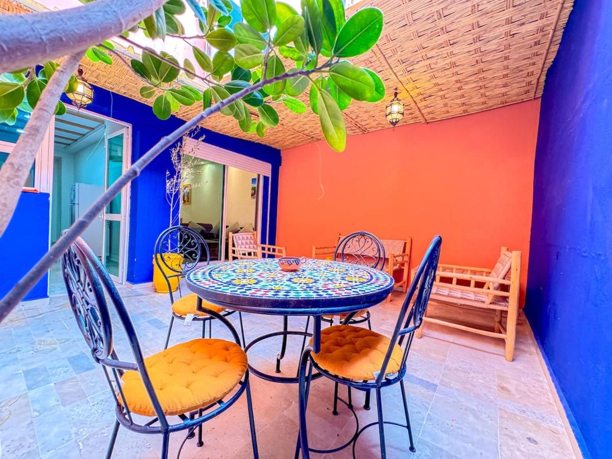 Elegant 2-Bedroom Duplex Downtown Private Terrace - 2