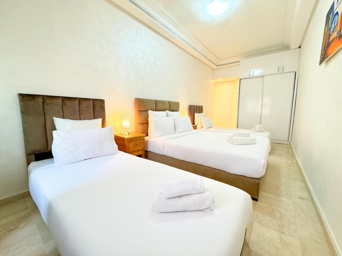 Elegant 2-Bedroom Duplex Downtown Private Terrace - 5