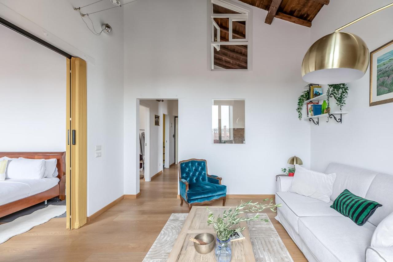 Hostly-Light and Wood Rome Midtown-Near Trevi - 2