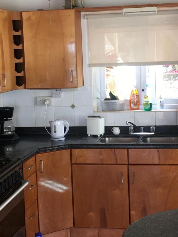 Cozy Private Room with AC, Balcony near Airport, Beach and Kite surfing - 3