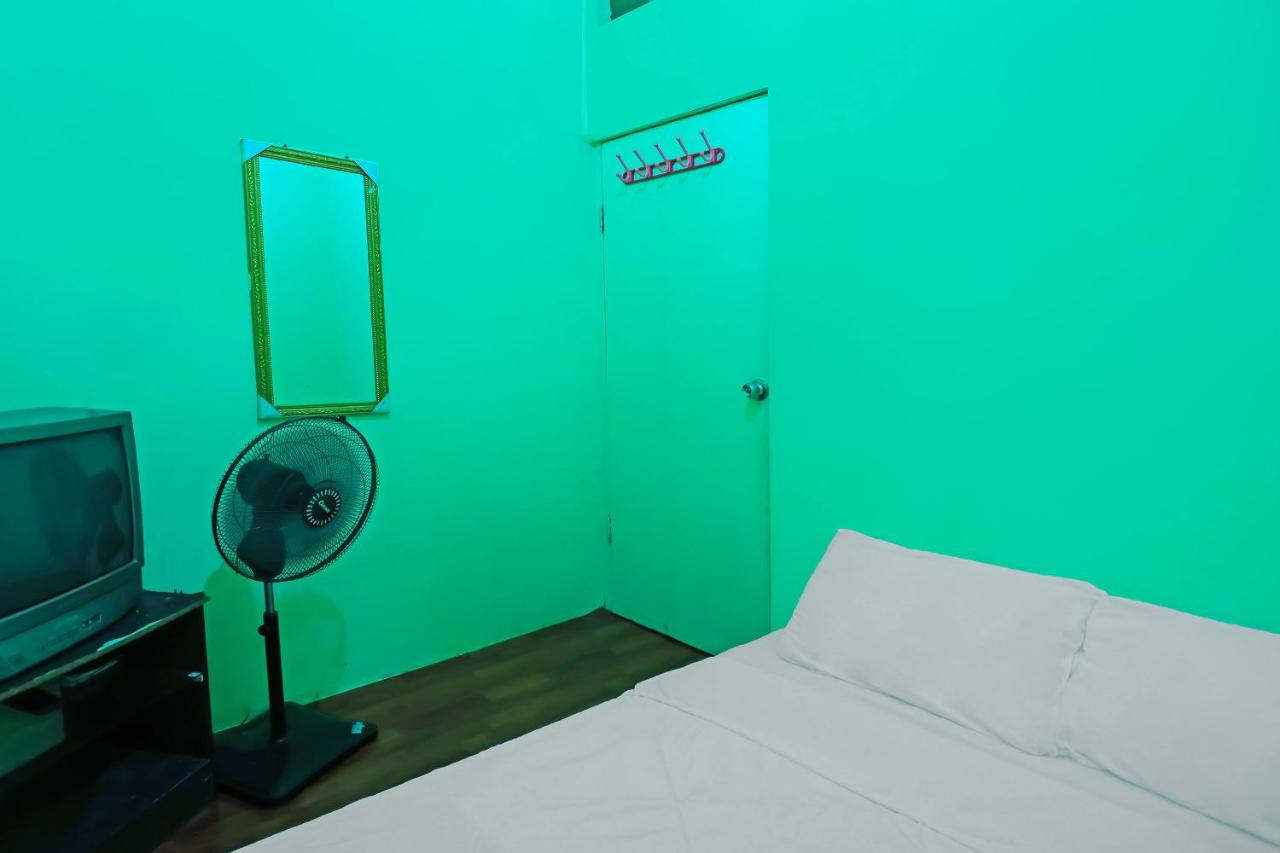 Hotel O Paris SyariahNearTempat Makan Pagi Sore Nohil - 4