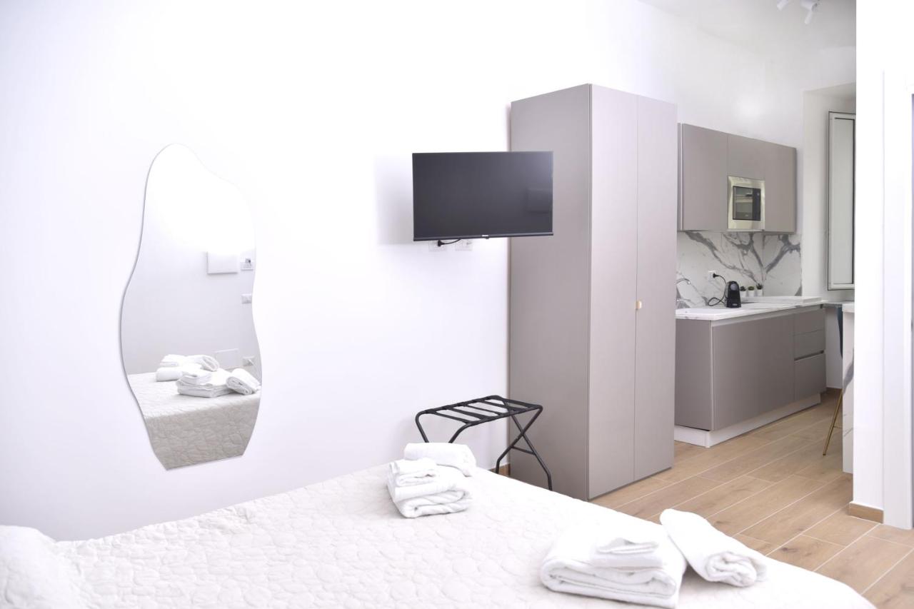 Rivieras House - Central Suites Naples - 3