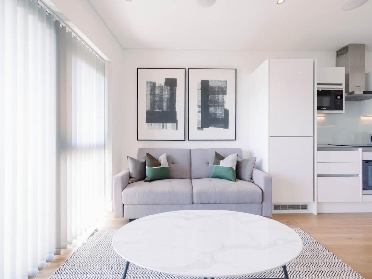 Stylish 2BR Near Shoreditch Liverpool St w Patio - Pass the Keys - 2