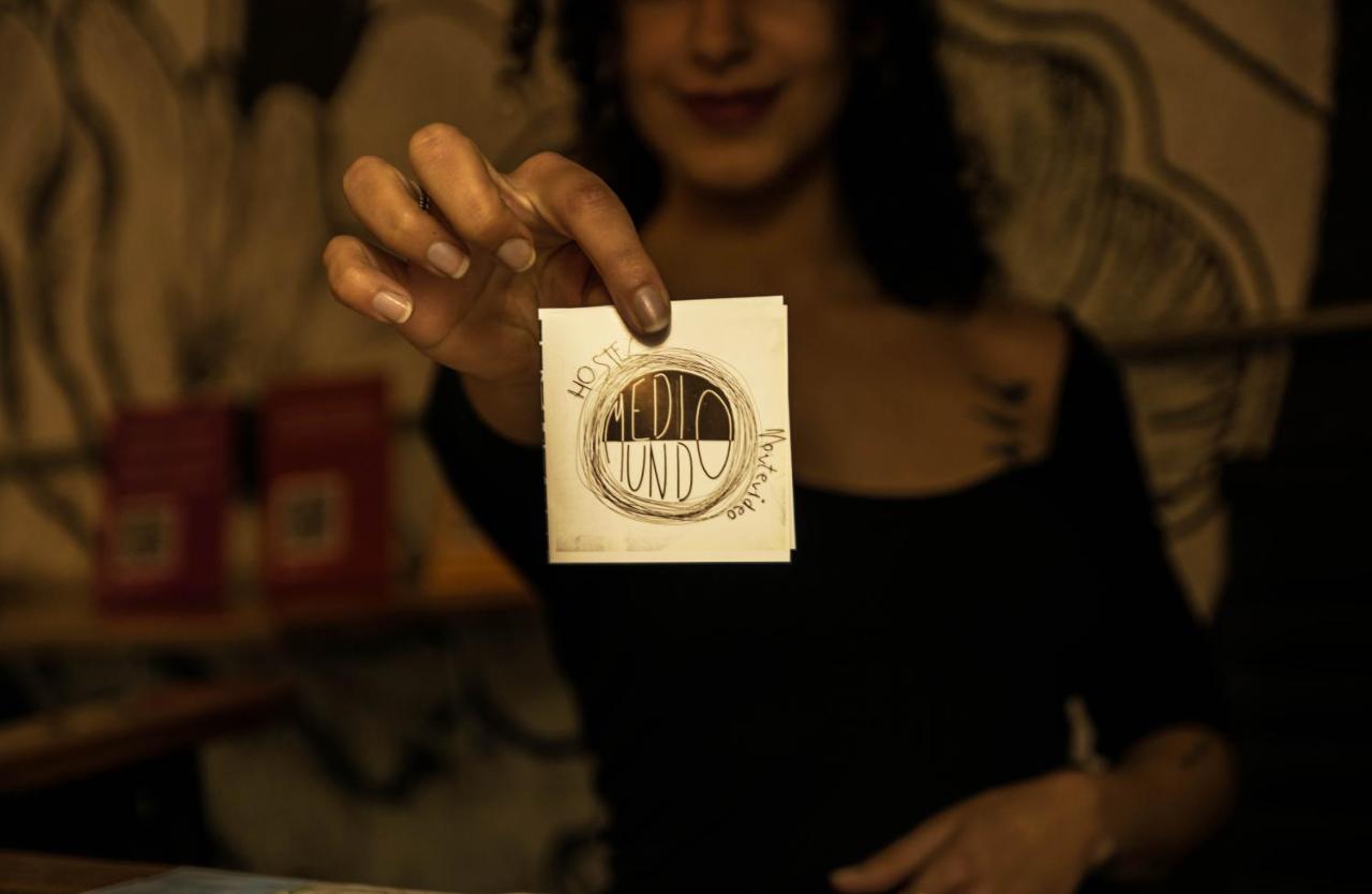 MedioMundo Hostel — área comum