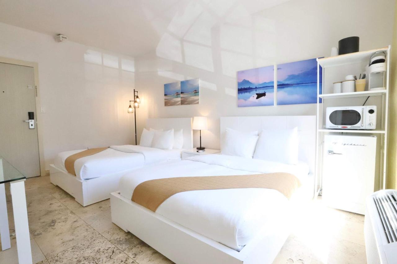 Ocean Drive Suite in South Beach Family & Pet Friendly - 5