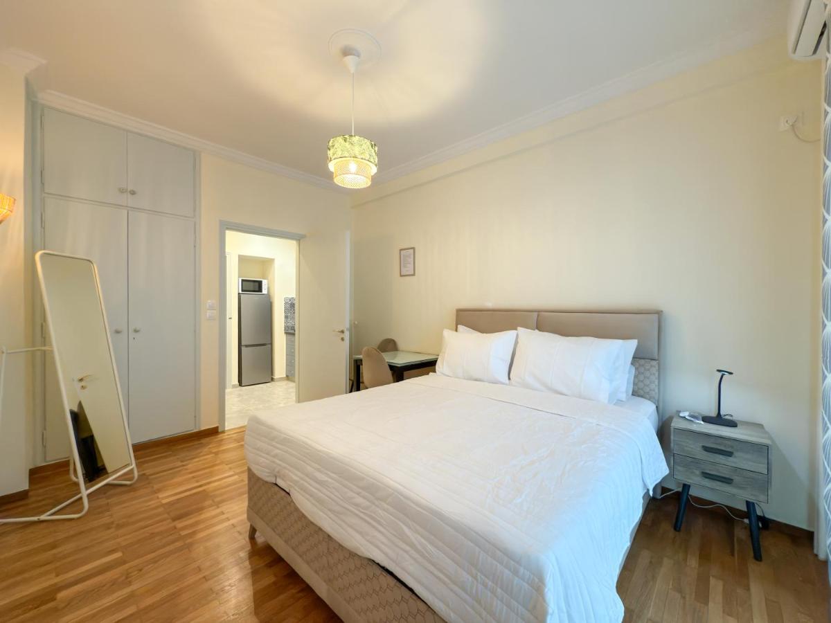 Boutique Studio 8 Contemporary Design & Cozy Vibes