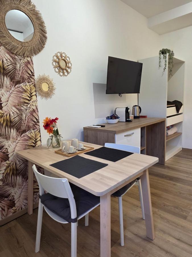 Simone's apartment - 5