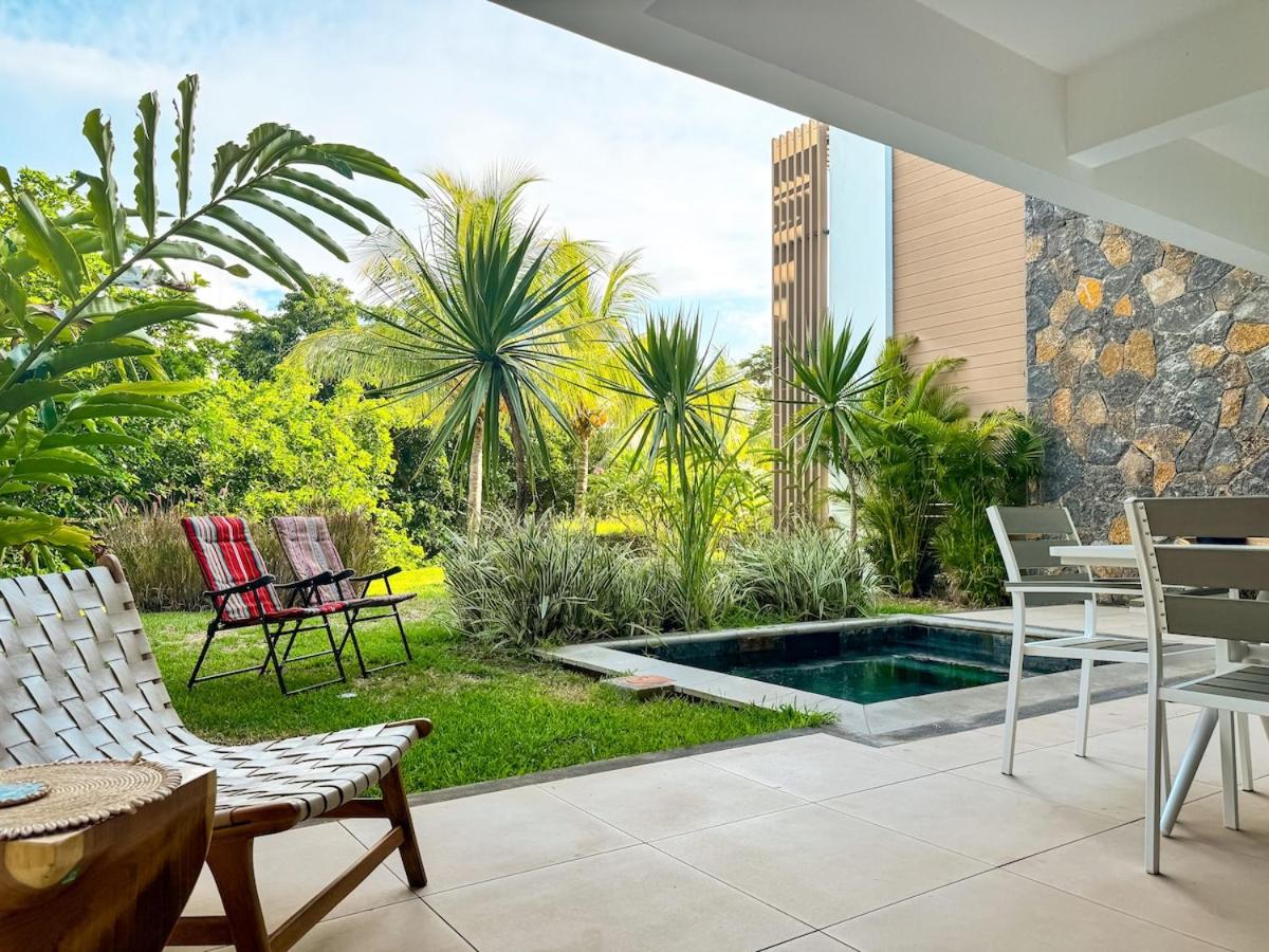 River & Pool Oasis - Modern 159sqm Apt, Mauritius - 4