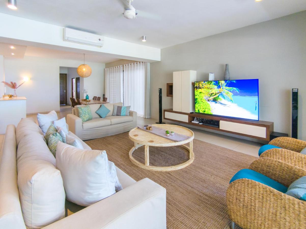 Element Bay 3-Bedroom Seaview Apartment by LOV Mauritius - 2