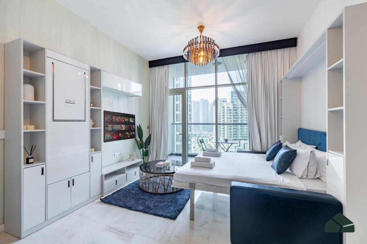 Cozy Studio with City Views at Bayz by Danube by BMS - 2