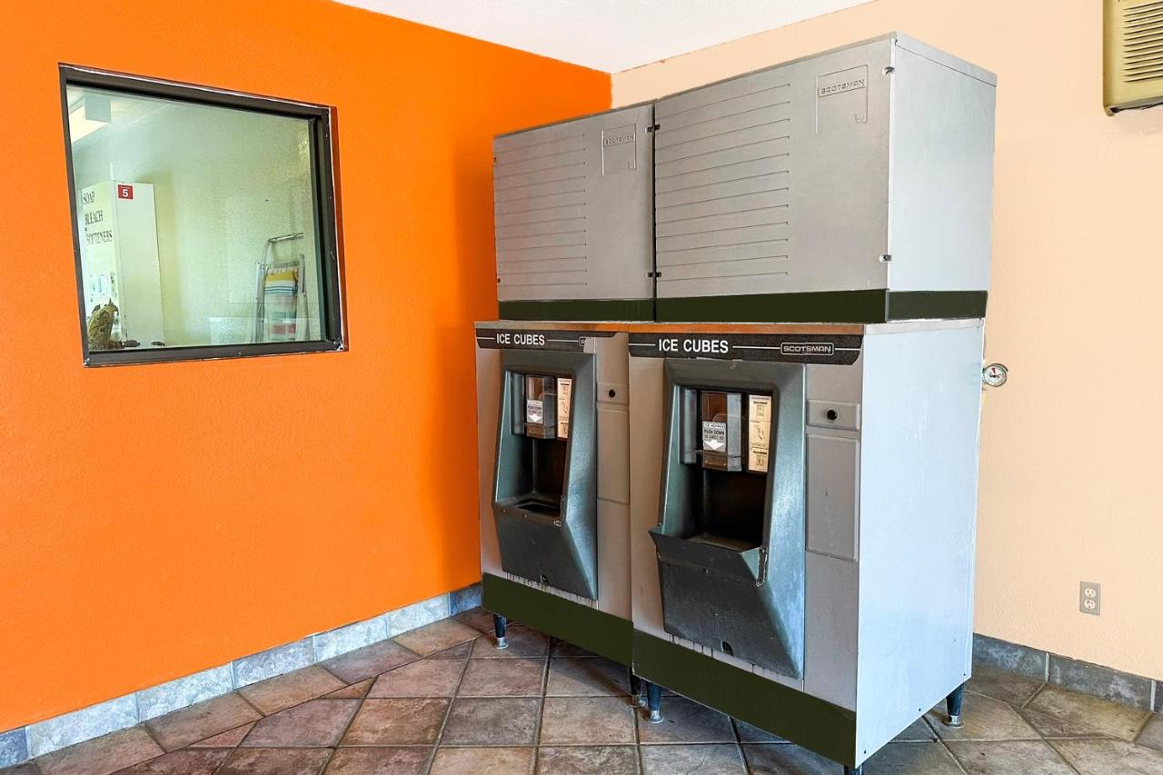 Luxury Inn — photo 11