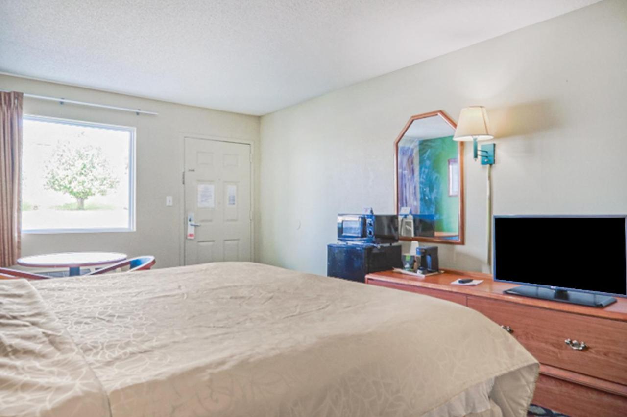 Economy Inn Ashburn GA I-75 — photo 20