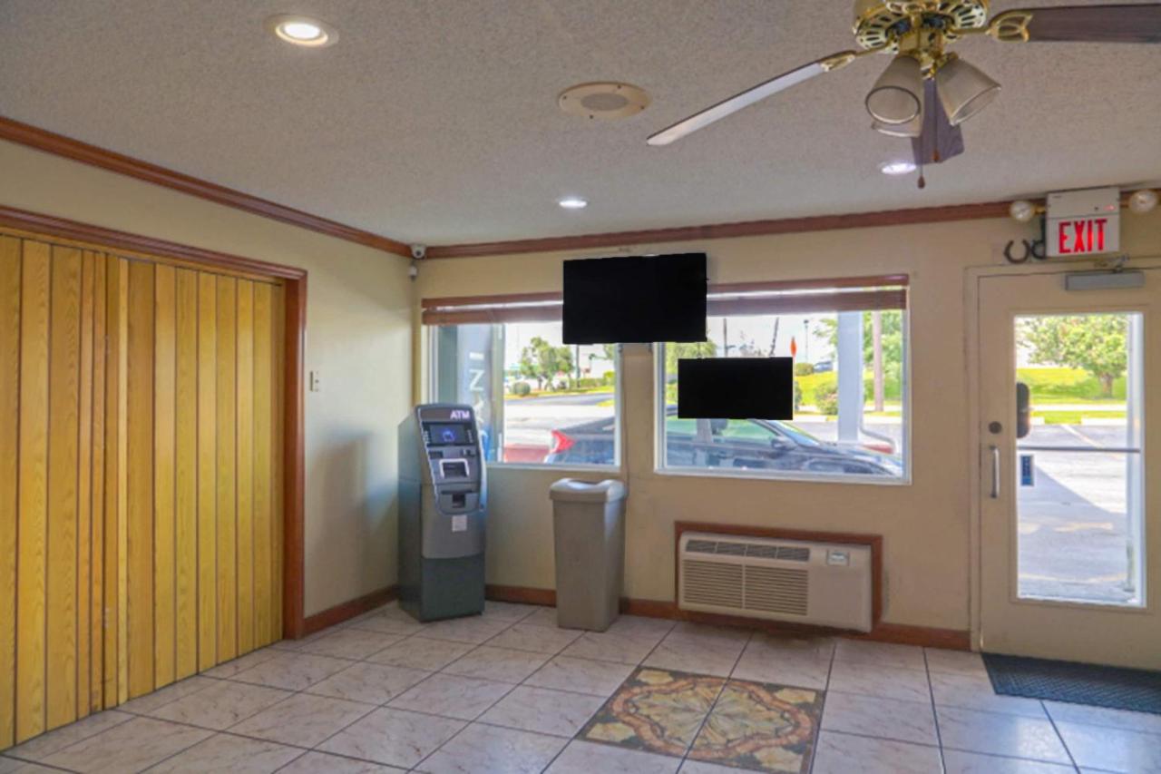 Economy Inn Ashburn GA I-75 — photo 10