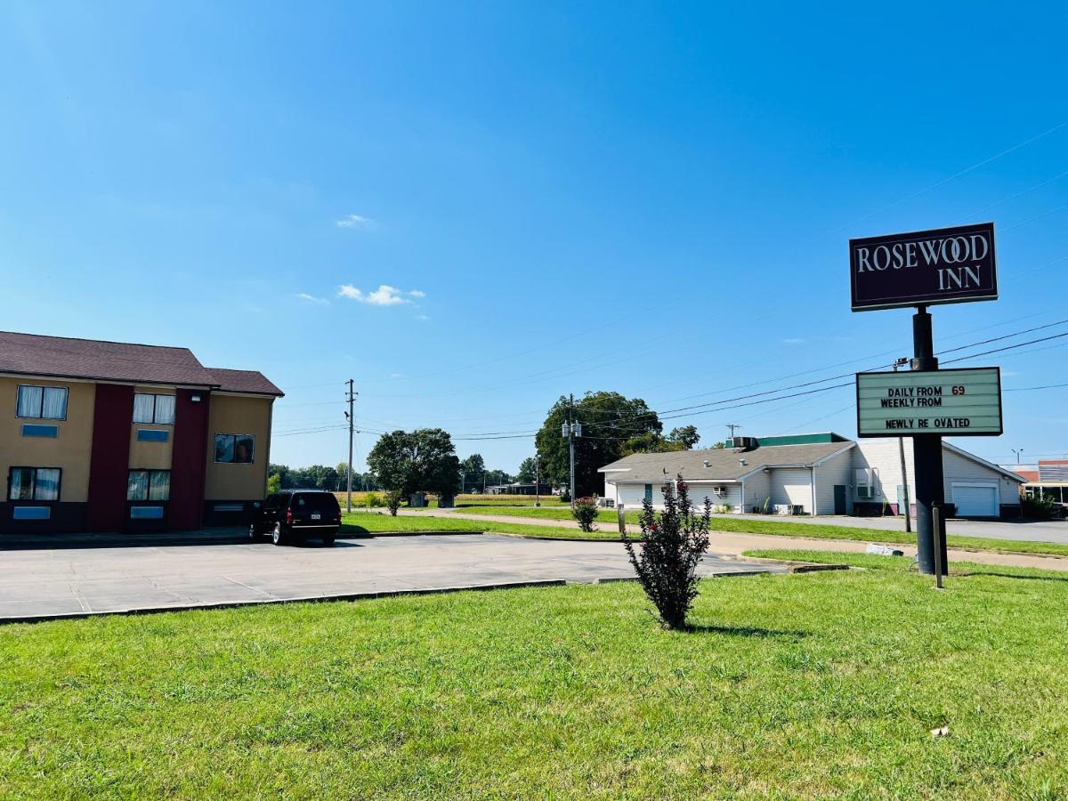 Rosewood Inn By OYO Union City I-69 — photo 4