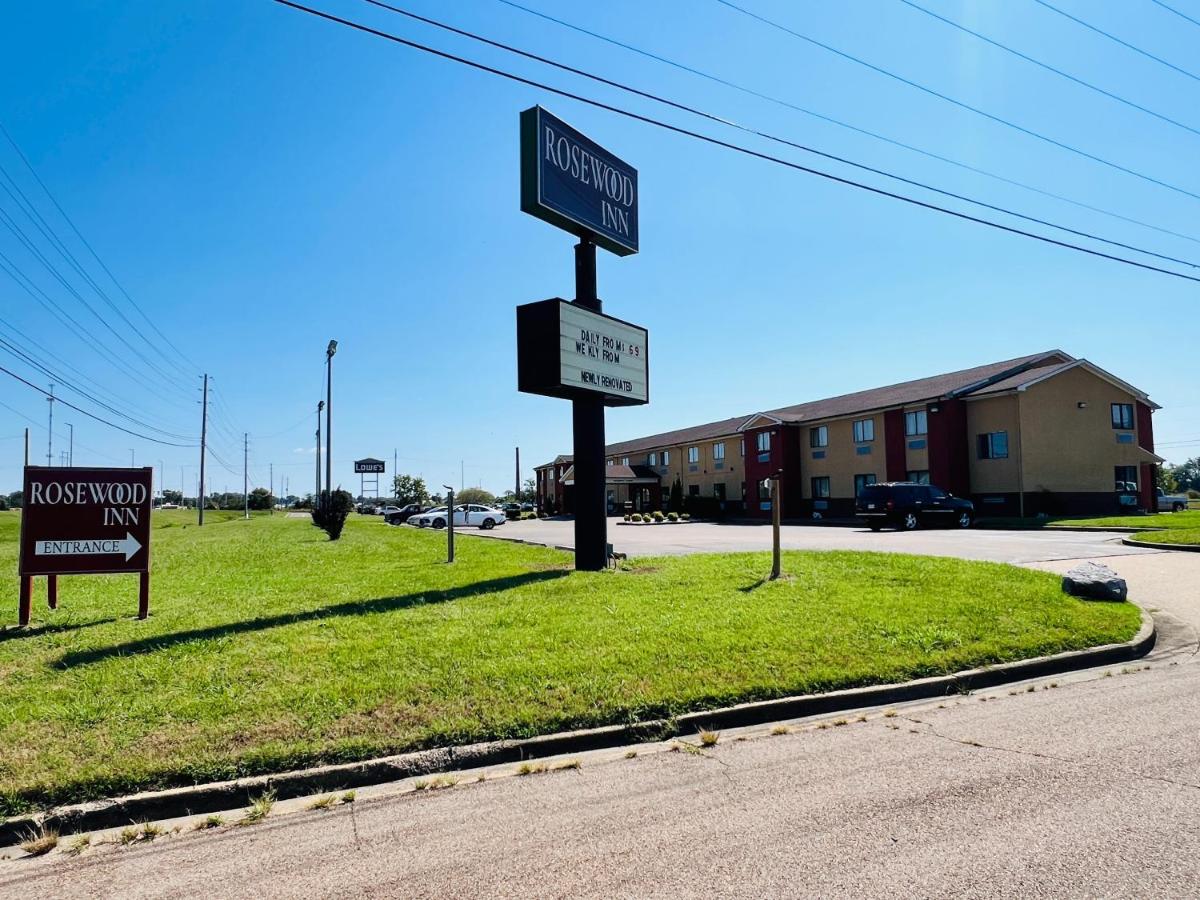 Rosewood Inn By OYO Union City I-69 — photo 10