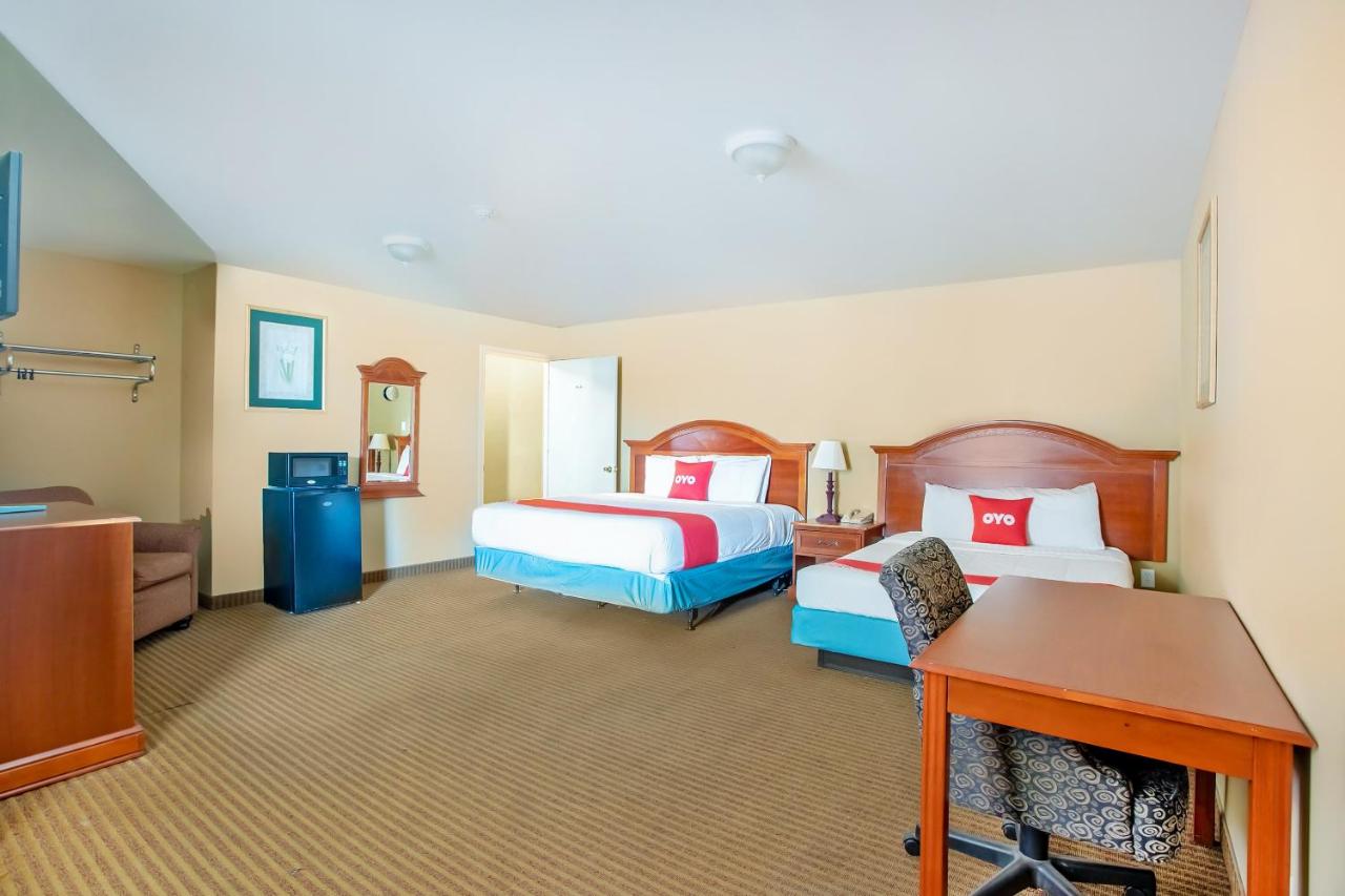 OYO Hotel Jacksboro TX - Fort Richardson — photo 10