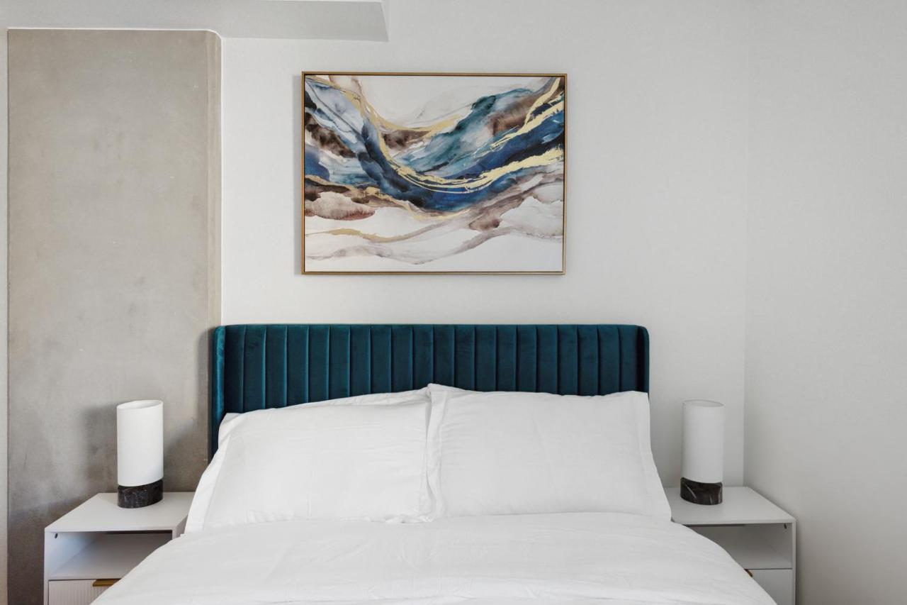 Hollywood 1bdr apt with Pool, Free Parking, Gym - 2