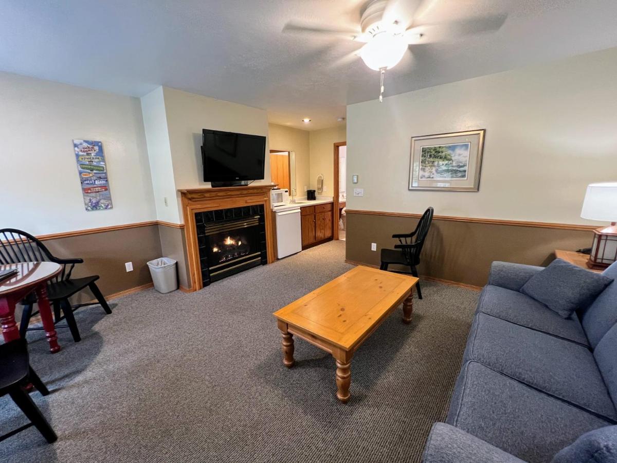 Bay Breeze Resort Motel — photo 17