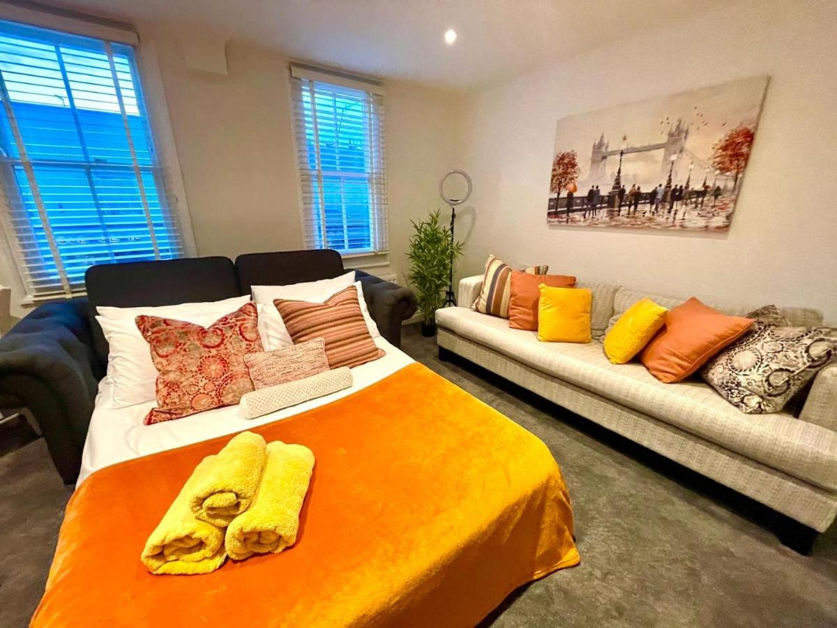 1 bedroom flat in Knightsbridge - 2