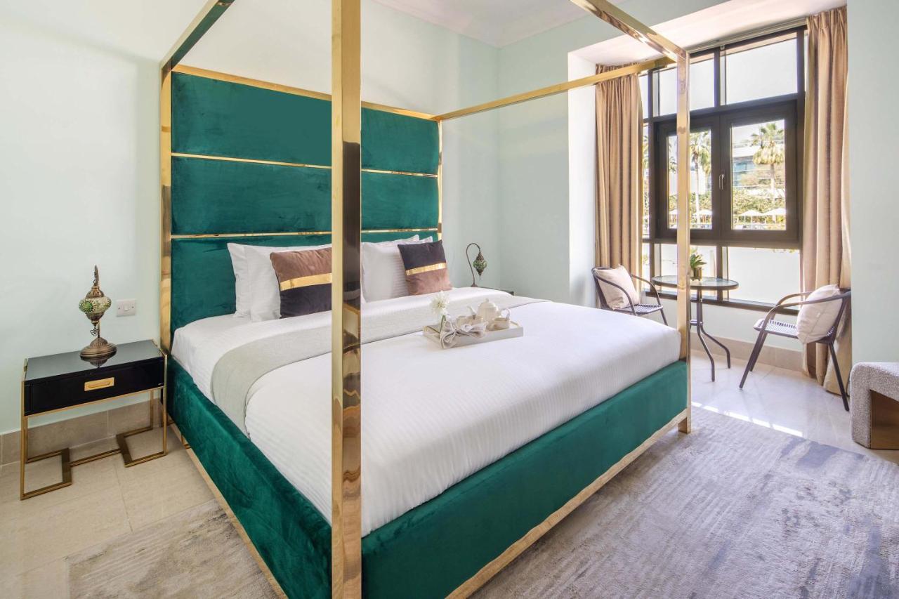 Frank Porter - Tejar Tower - 4