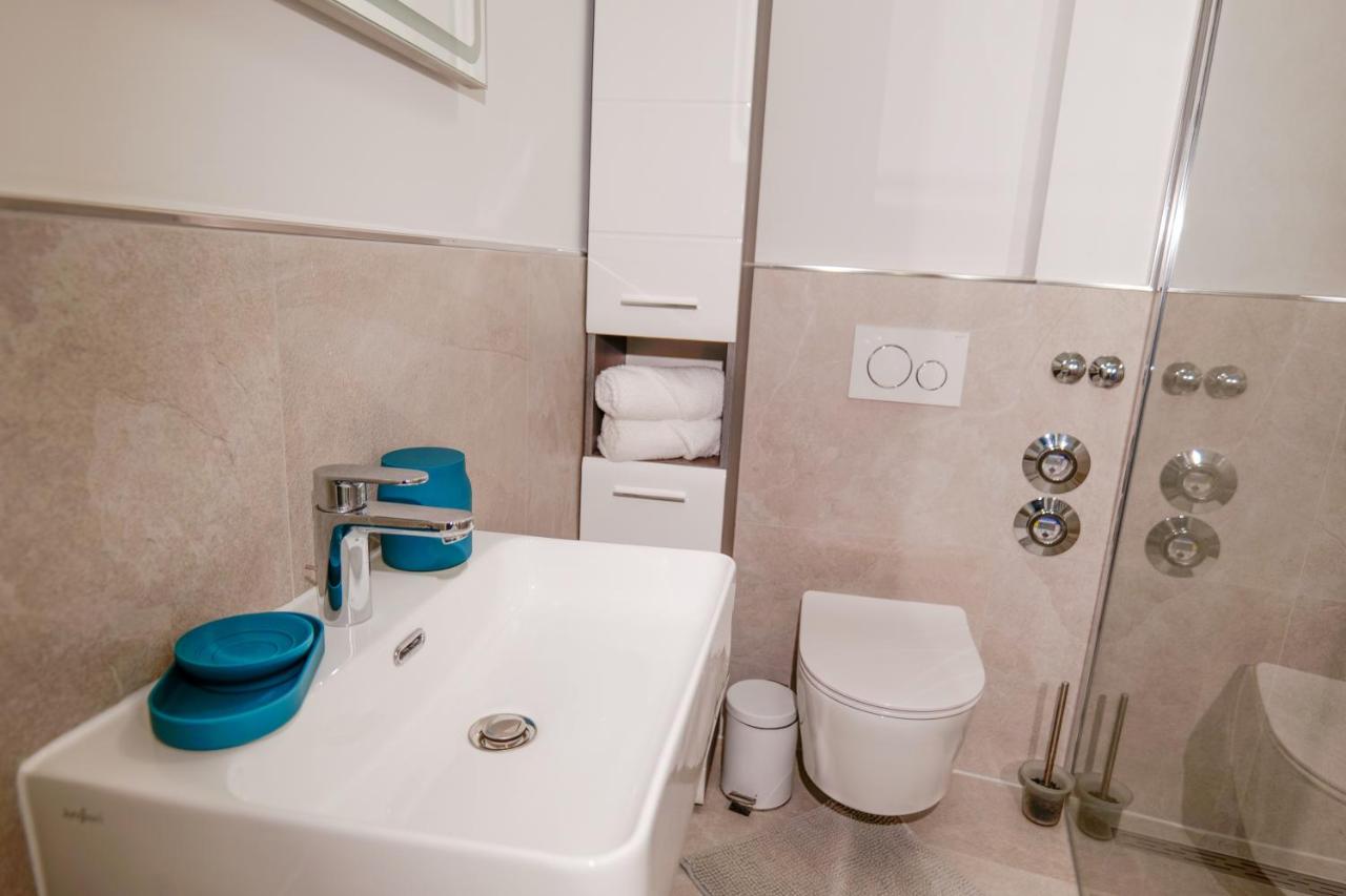 Big 3 Bedrooms Apartment at Ground Floor
