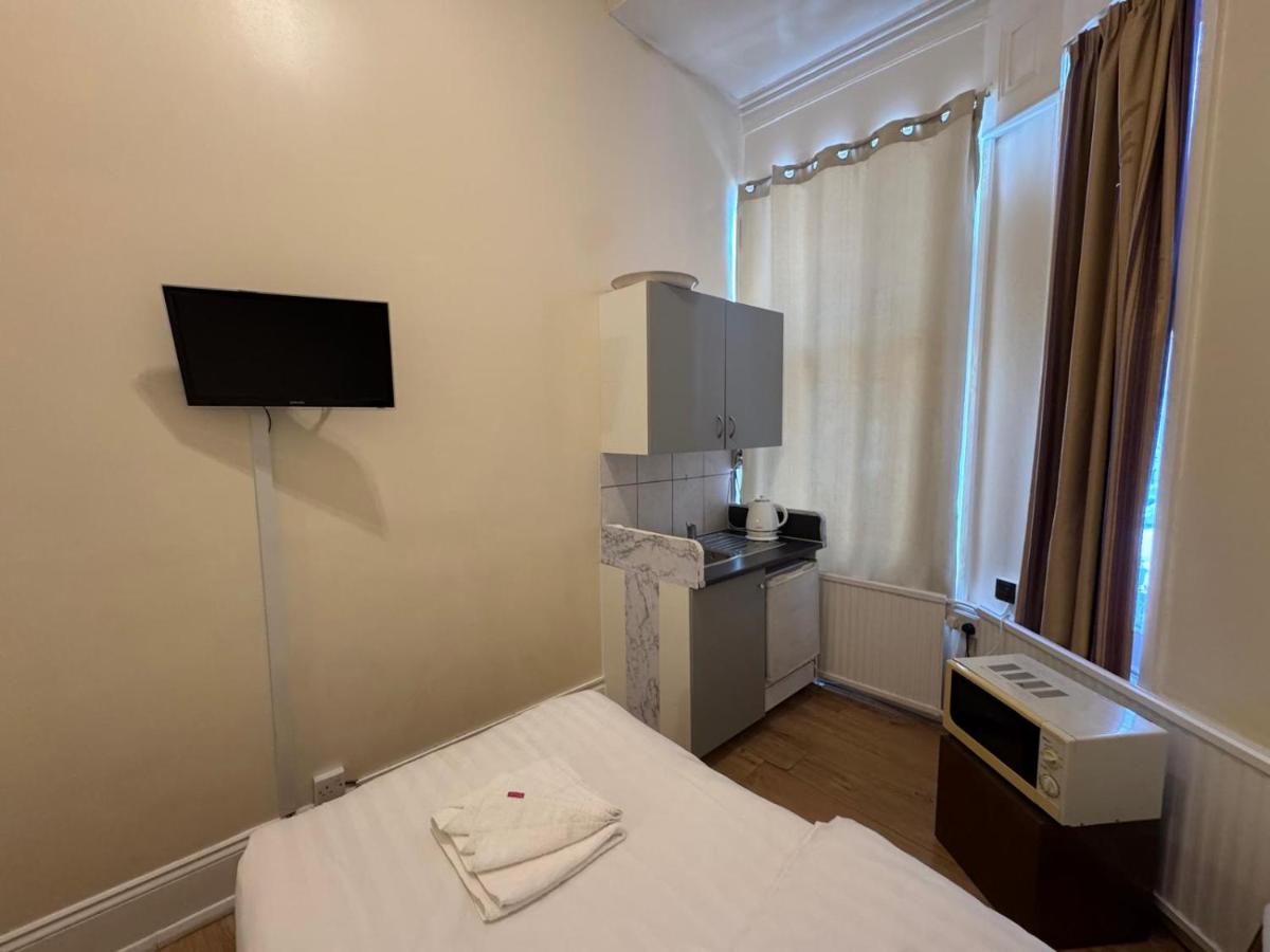 Collingham Place Apartments - 4