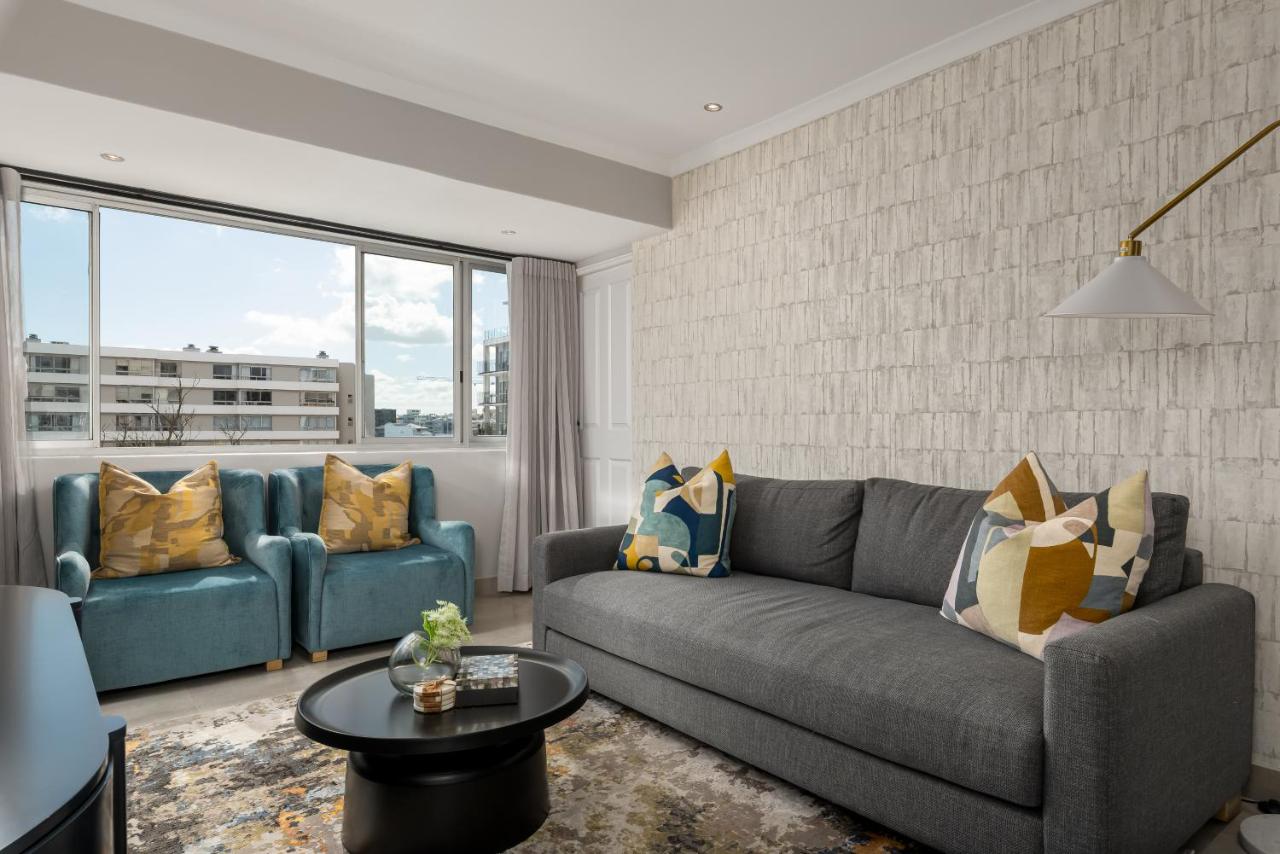 Stylish Sea Point Apartment