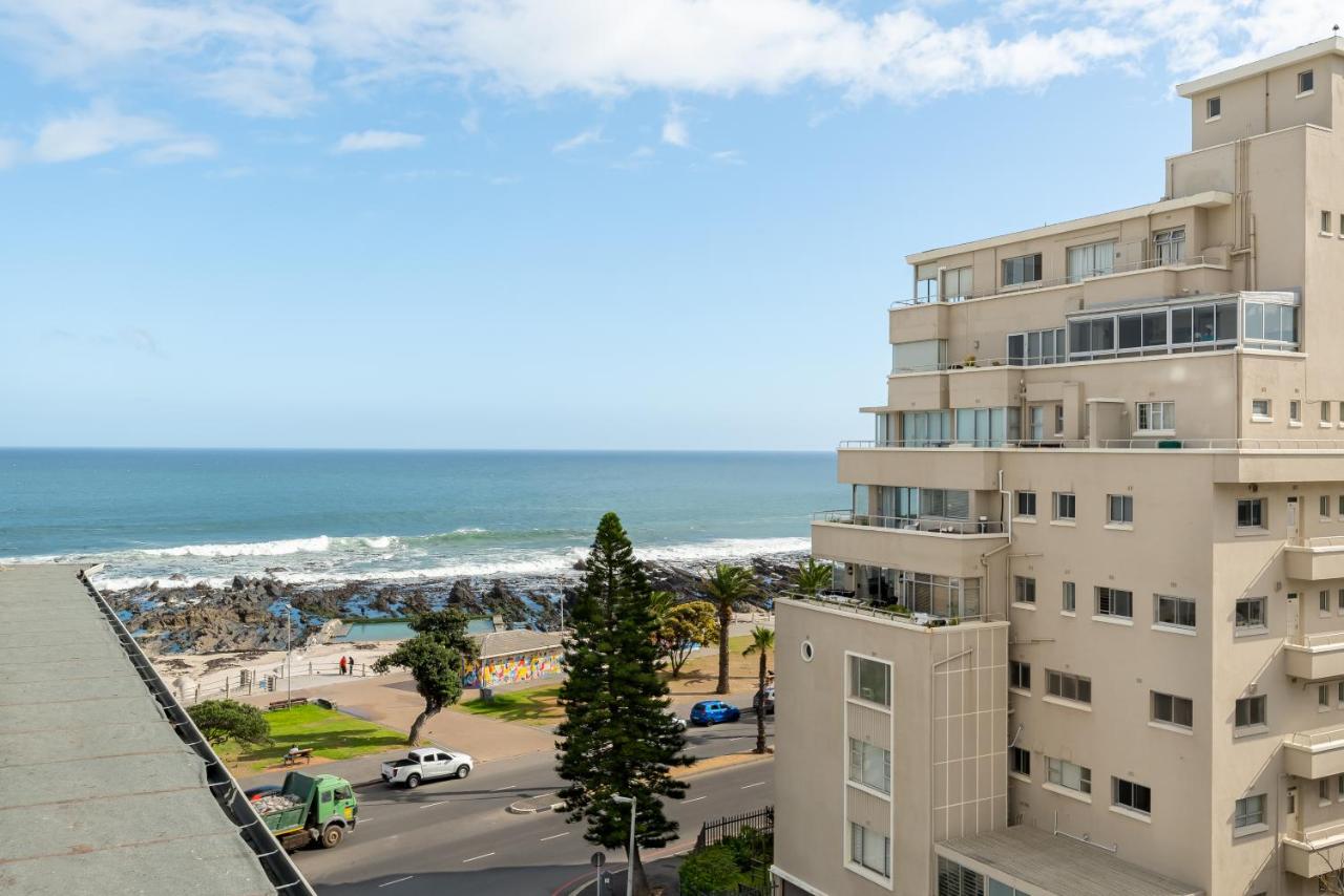 Stylish Sea Point Apartment - 5