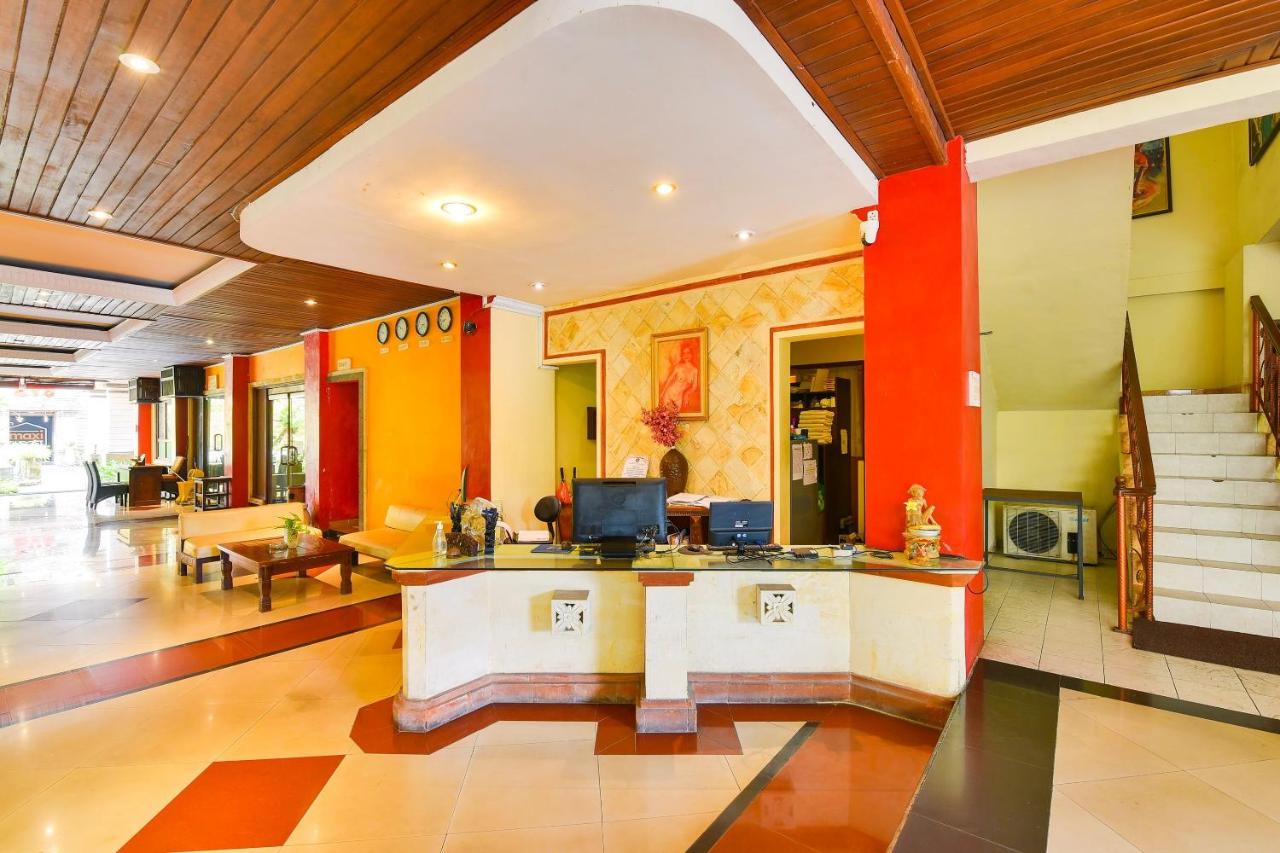 Super OYO Townhouse Oak Maxi Hotel Legian