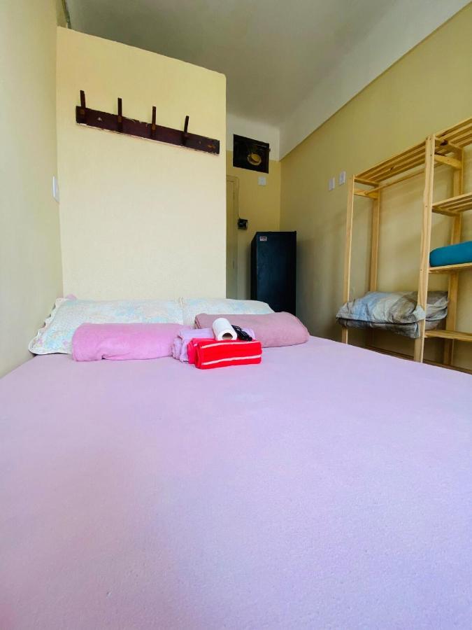 Small simple single suite 305 - 3