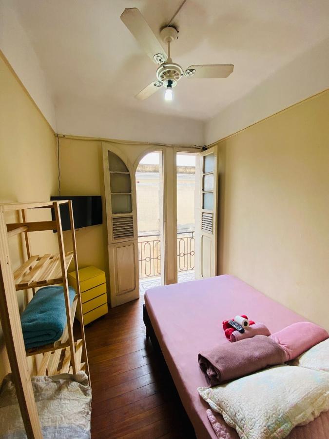 Small simple single suite 305 - 4