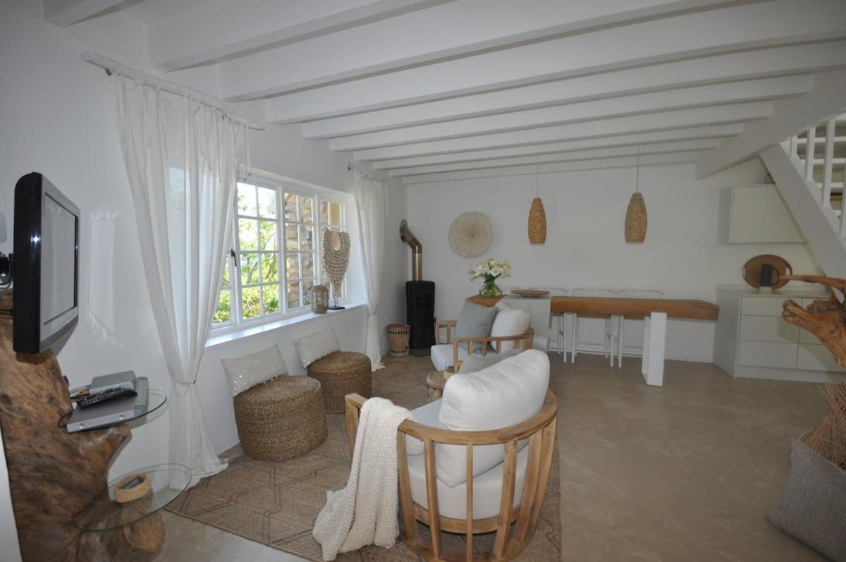 Houtkapperspoort-Cottage King Protea-19Constantia-Nek - 5