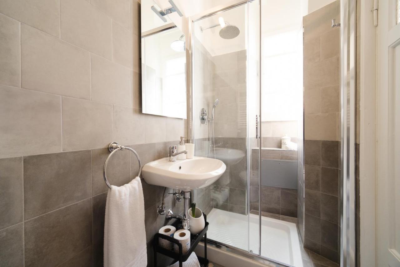 Vatican Domus by BuddyRent - 3