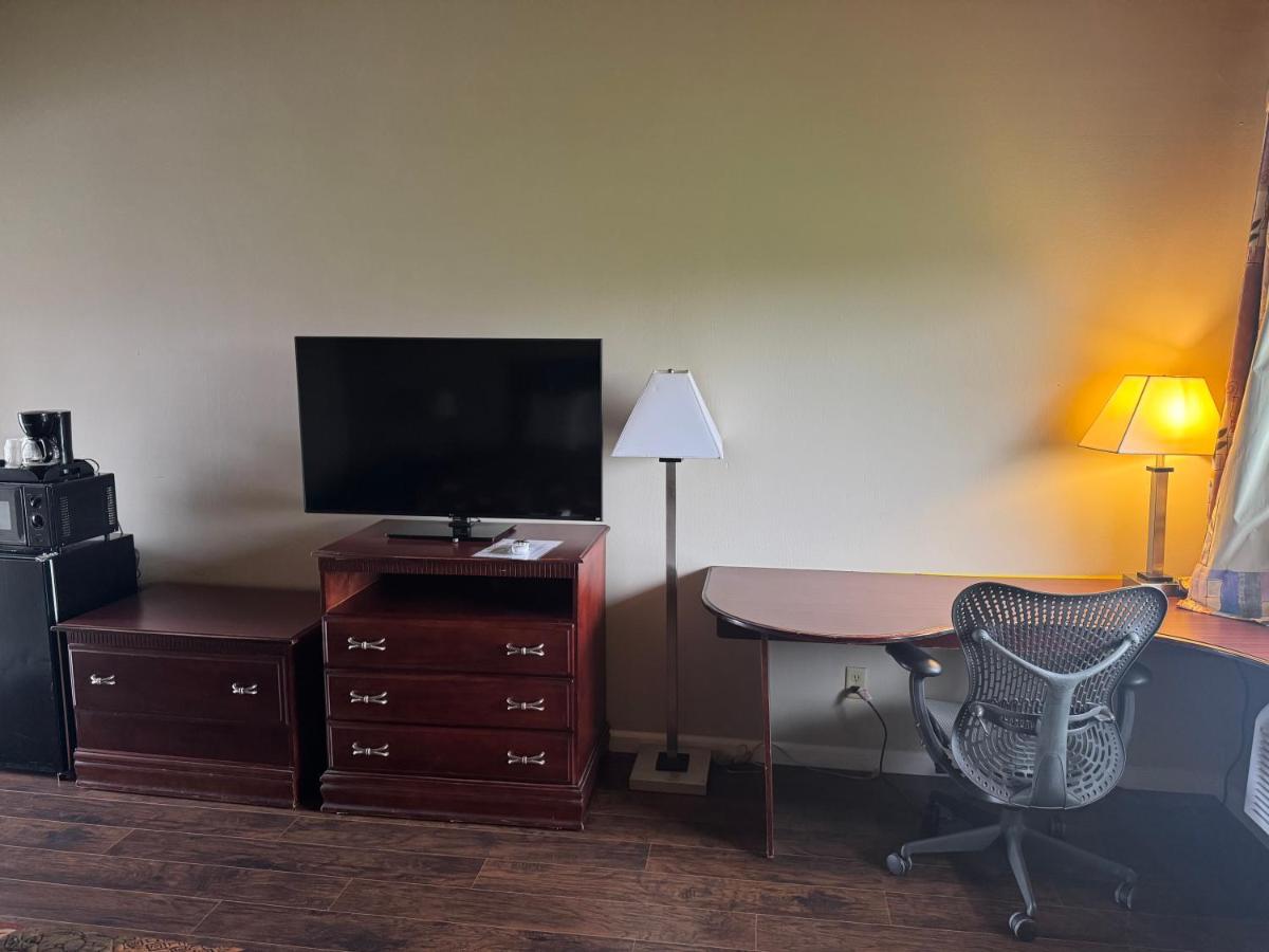 Town & Country Motel — photo 9