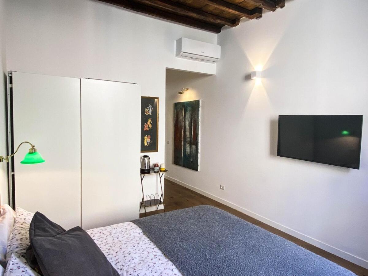 Roman Forum Rooms - 4