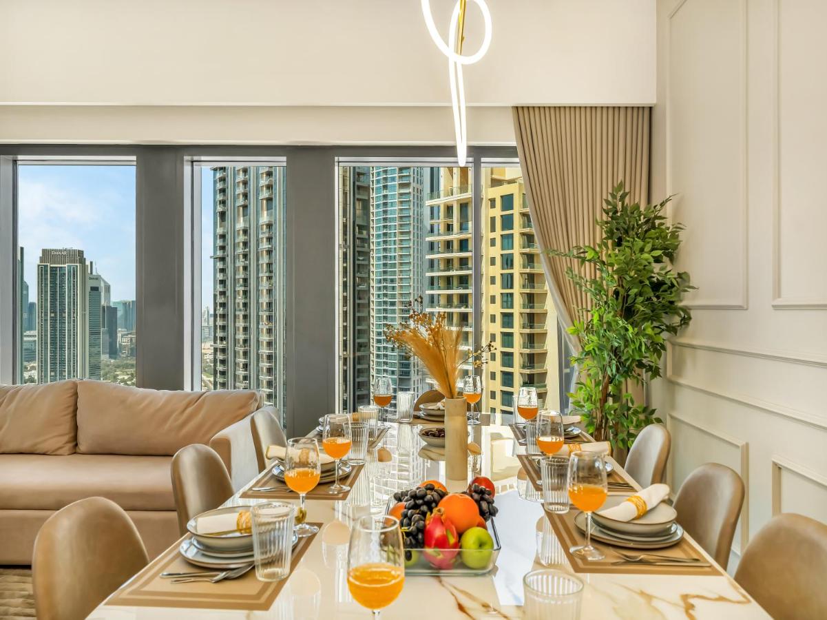 Panoramic Burj Khalifa Views at Burj Royale by Propigo - 5