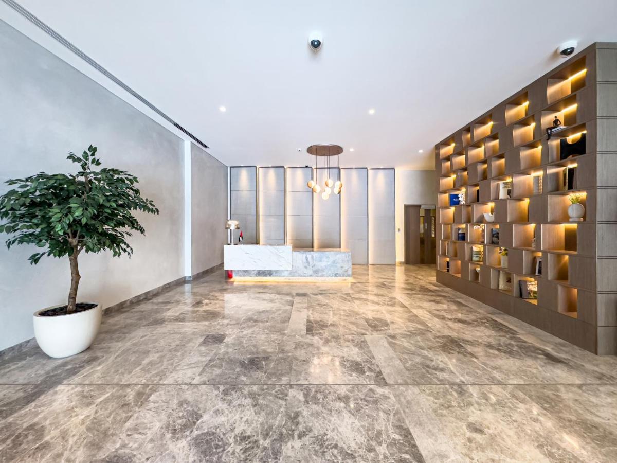 Panoramic Burj Khalifa Views at Burj Royale by Propigo - 3