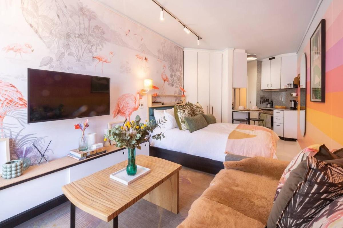 Elegant Studio by the Sea - 5